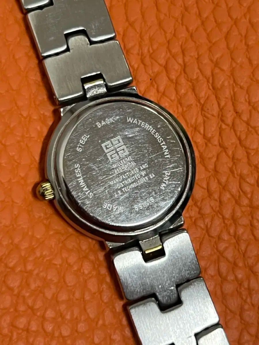 ジバンシー 時計
