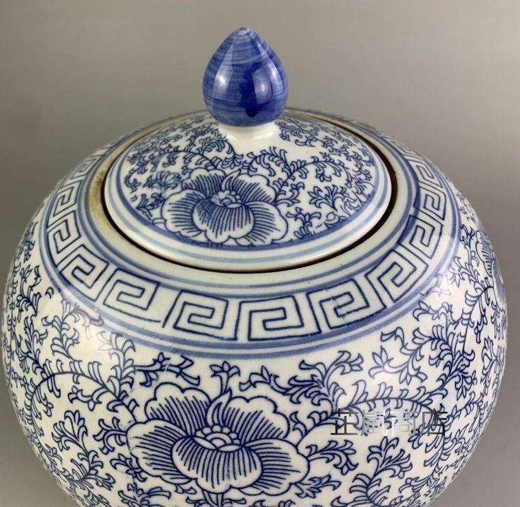 青花 喜字丸缶お 茶の缶 陶磁器 装飾品 現代工芸品美術品 置物 青花 喜字丸缶お 茶の缶 陶磁器 装飾品 現代工芸品美術品 置物