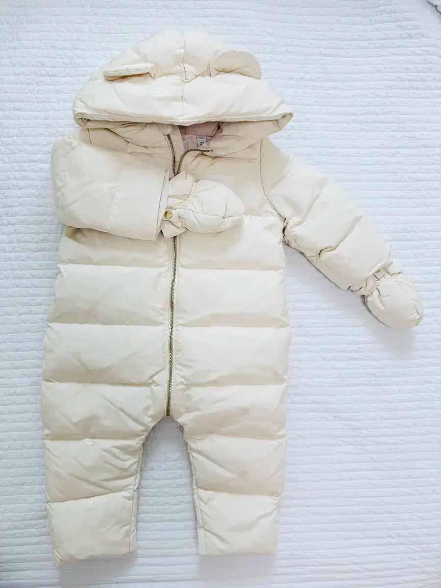 Burberrybaby BURBERRY バーバリー ベビー パッド入り宇宙服