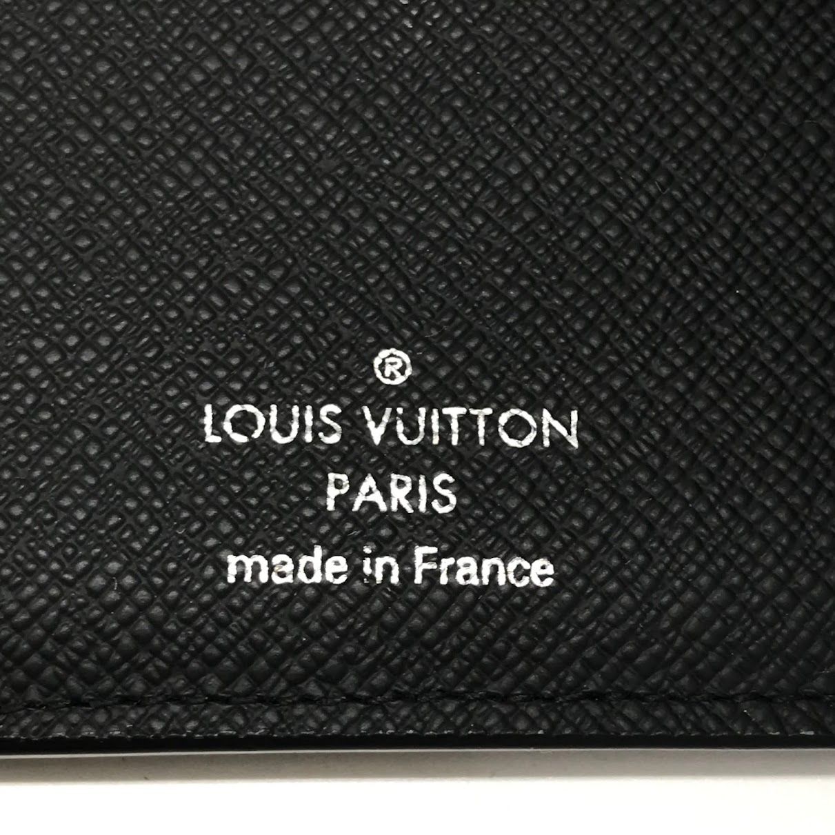 VUITTON |