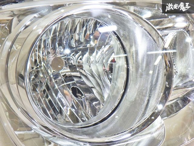 LA800S　ムーブキャンバス　左ヘッドライト 81170-B2660 crown222_000035023010900