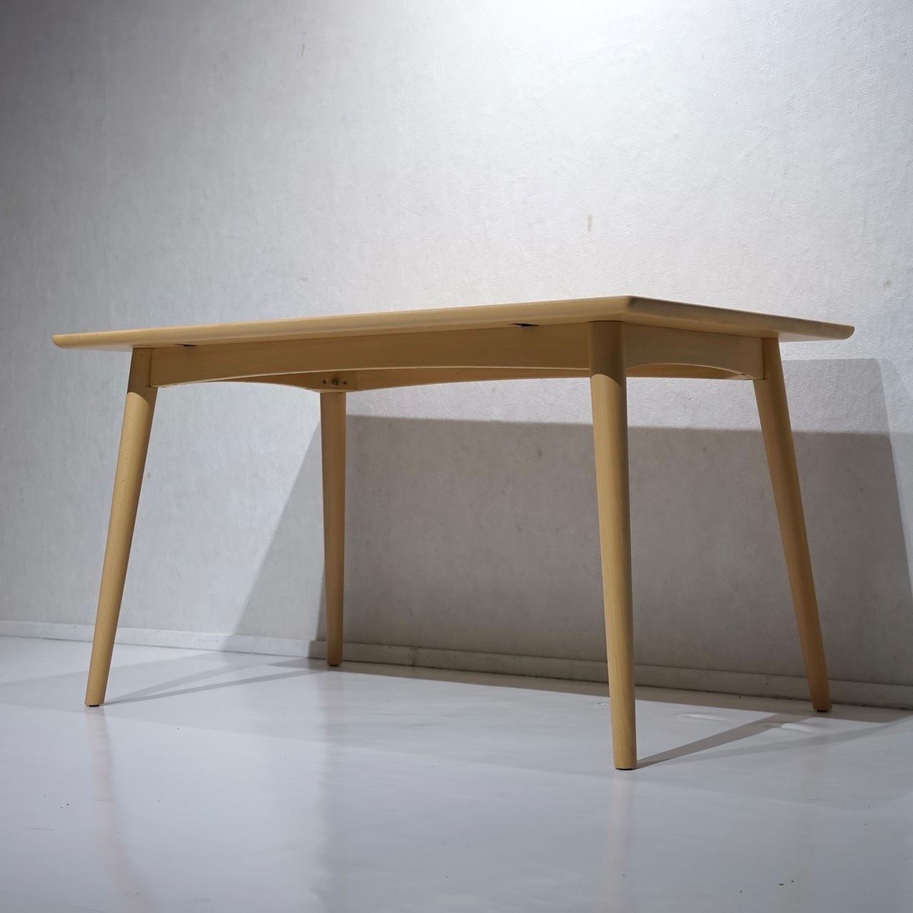 ダイニングテーブル 木製