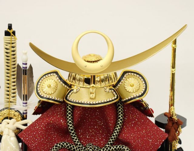 五月人形 ケース入兜 翠 上杉謙信（金） ガラスケースオルゴール