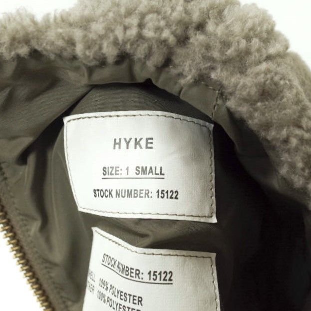 HYKE ハイク 20AW 日本製 FAUX SHEARLING TOP バックジップボアプルオーバー 202-15122 1 グレージュ トレーナー オーバーサイズ ミリタリー トップス【HYKE】