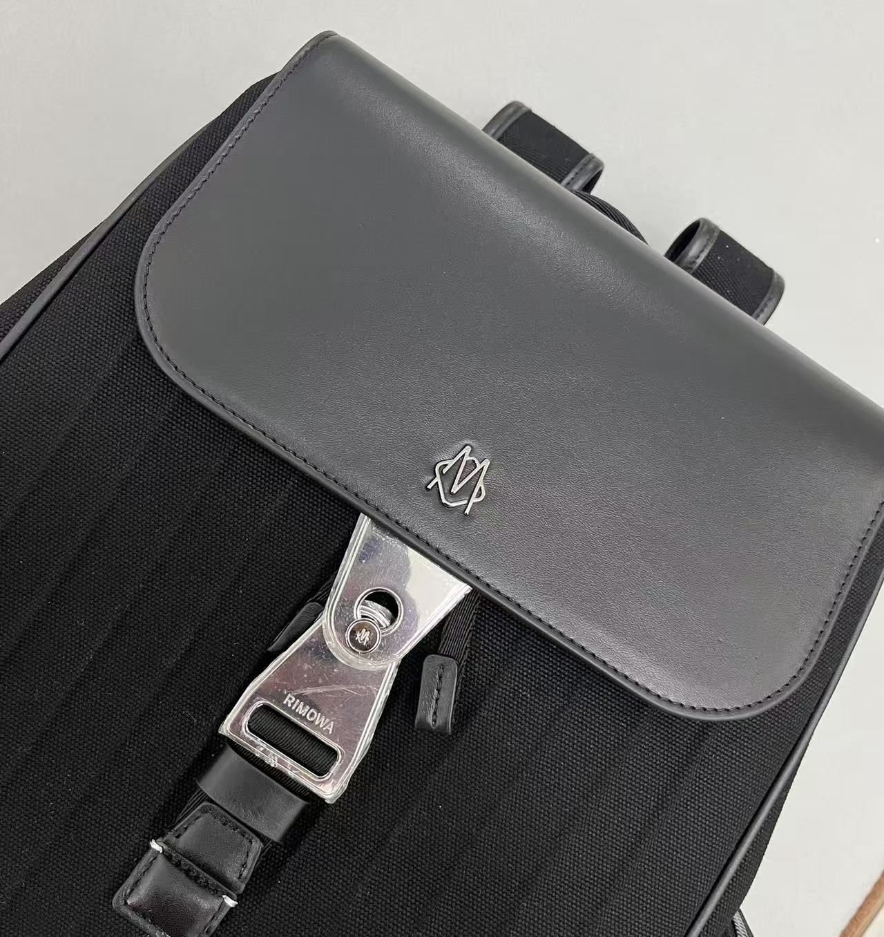 即購入OK✓RIMOWA ブラック リュック・バックパック