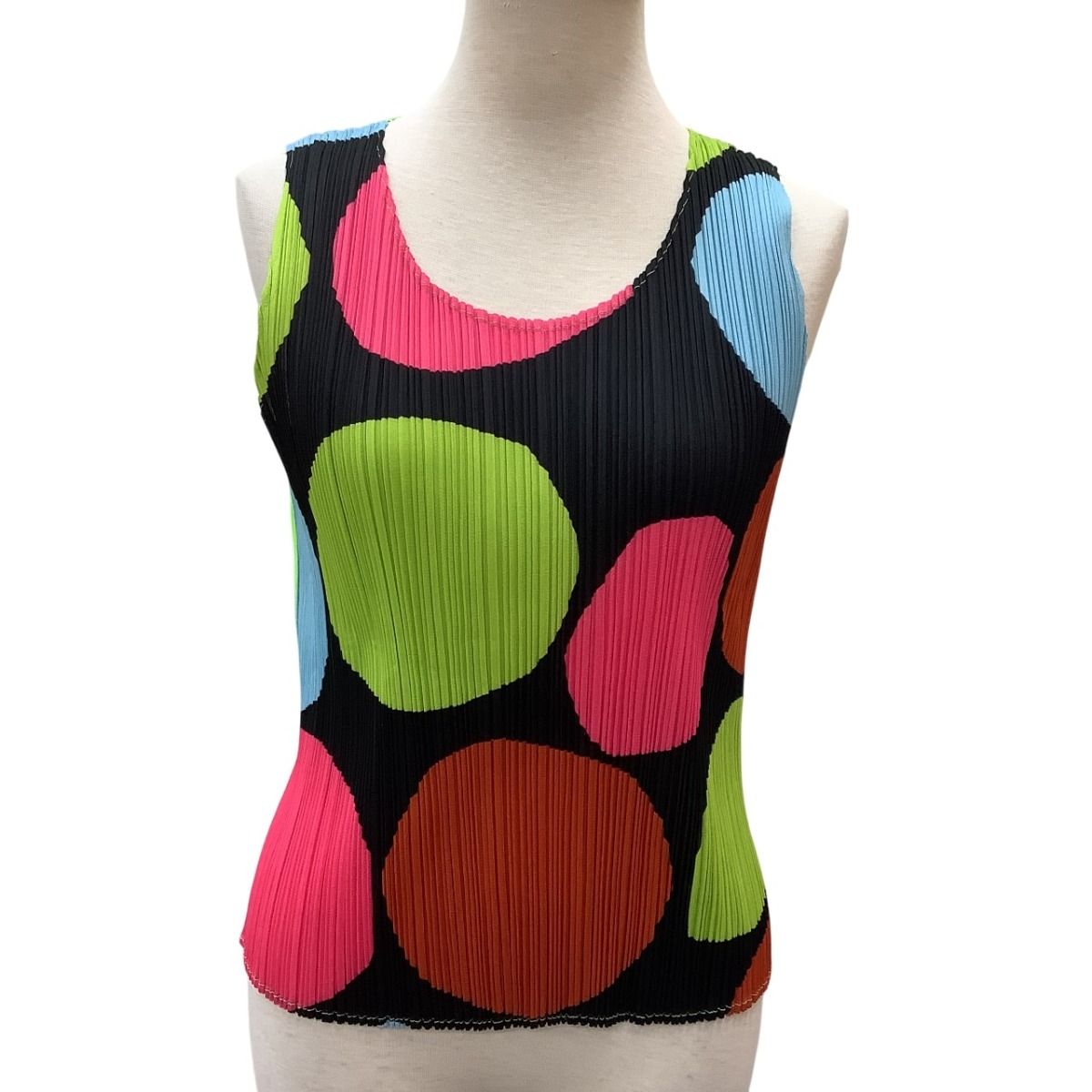 ♪♪ISSEY MIYAKE イッセイミヤケ PLEATS PLEASE ノースリーブ