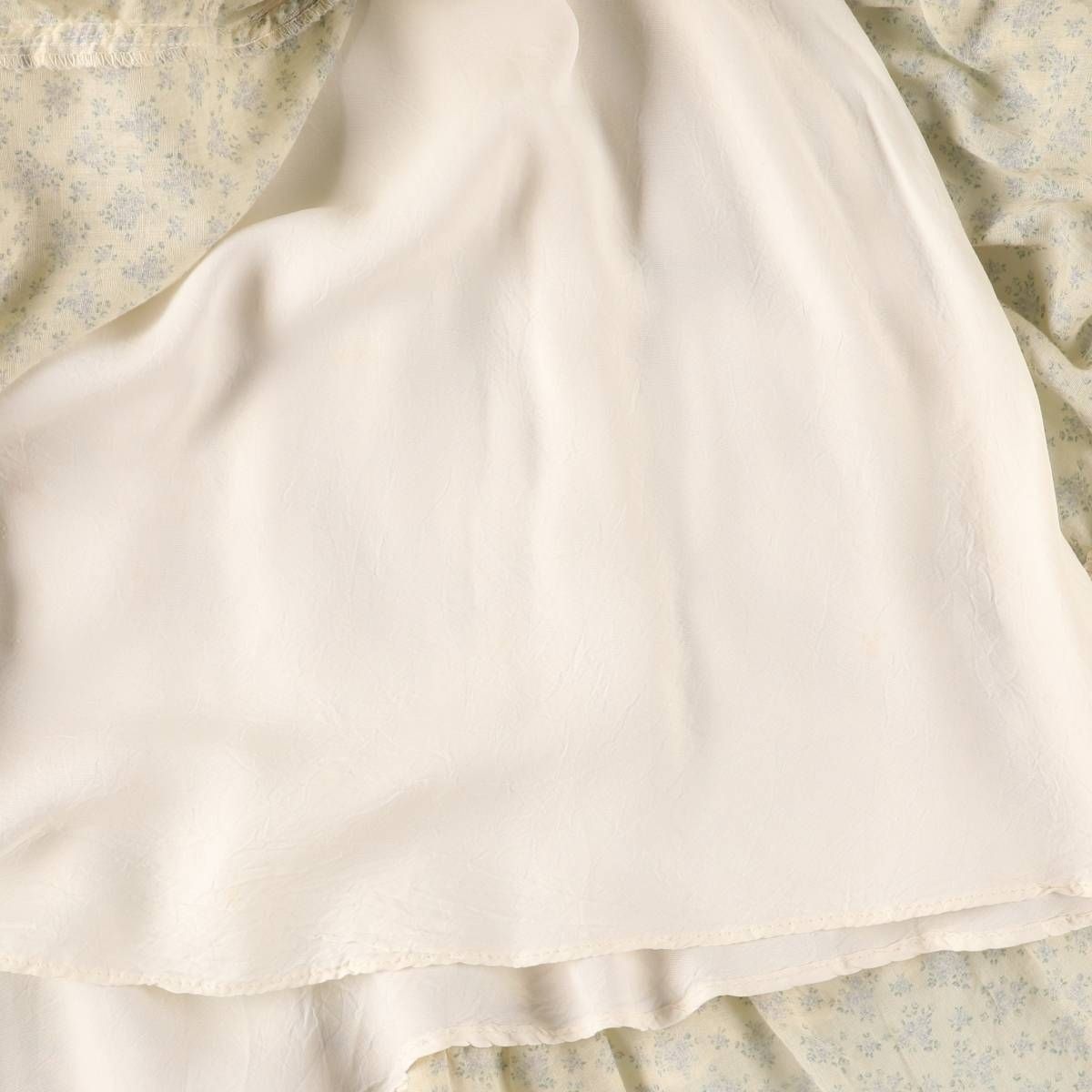 花柄 フリル付き