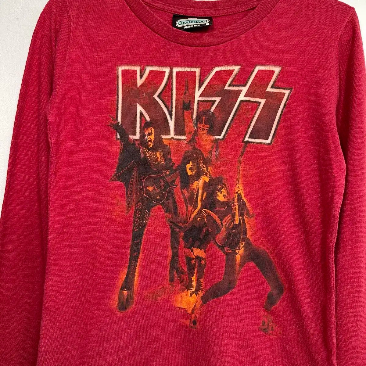 04s KISS