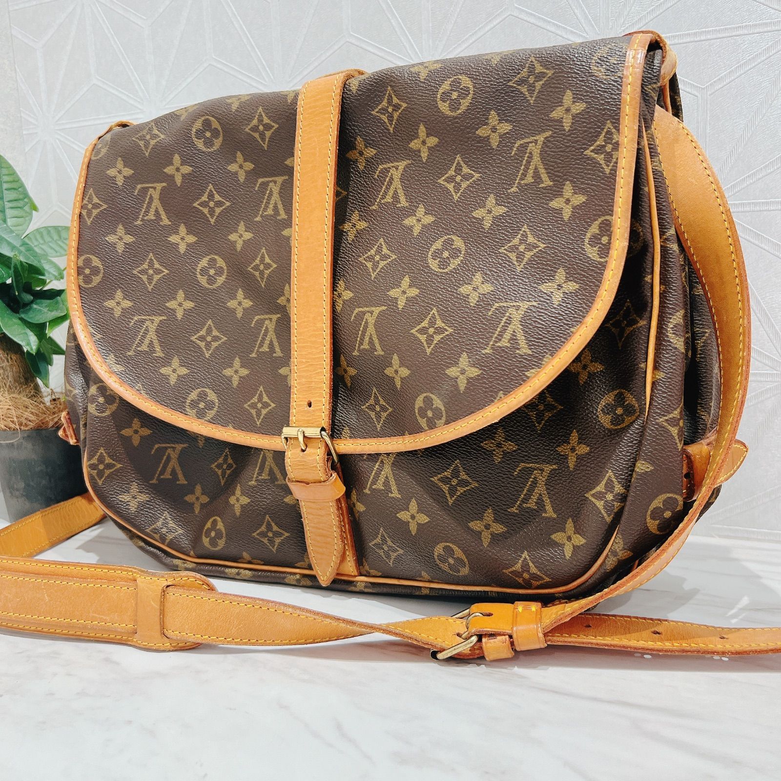LOUIS VUITTON ルイ・ヴィトン ソミュール35 M42254 モノグラム