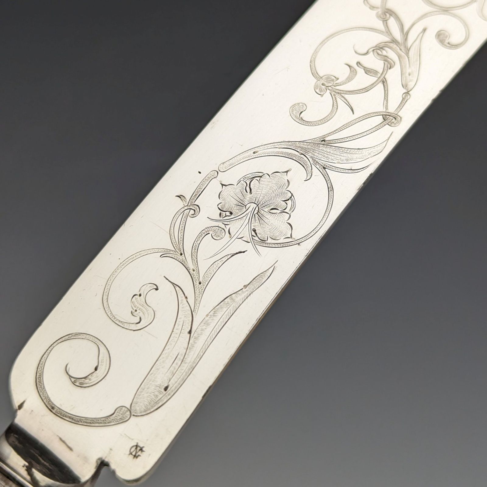 英国アンティーク 白蝶貝、シルバープレート製 クリスニングサービング