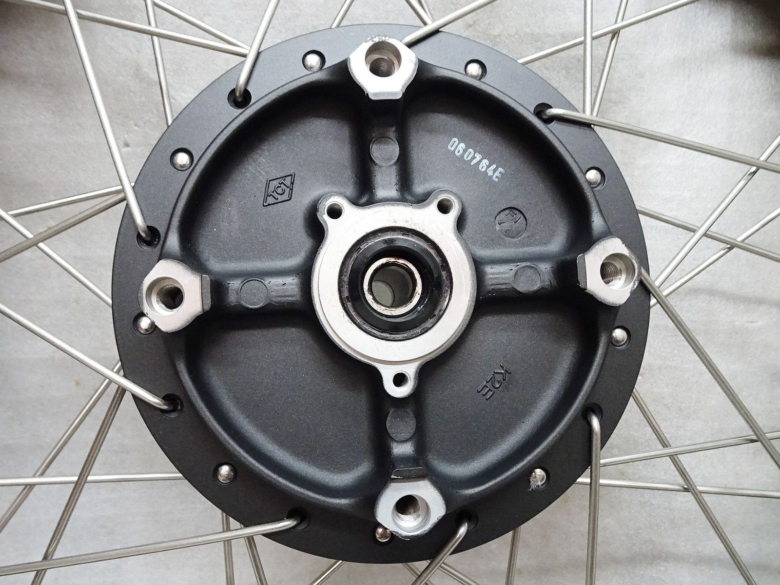 HONDA CT125ハンターカブ EXCEL ASIA製 17X1.85 前後17インチ
