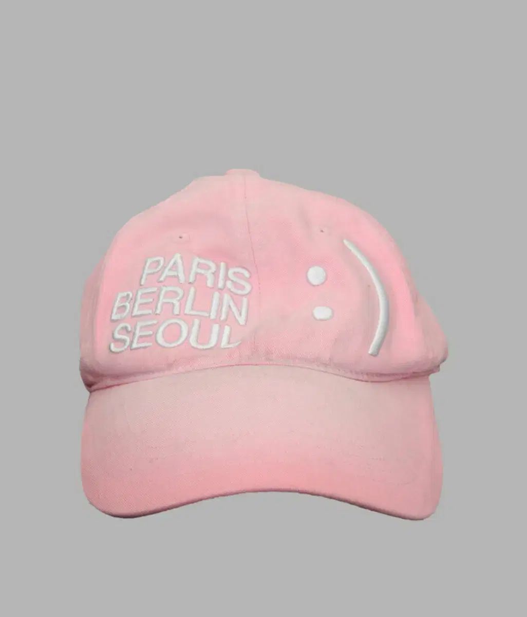 [THE MUSEUM VISITOR]★韓国人気★LOGO WASHED BALLCAP SMILE LOGO WASHED BALLCAP (BLUE) : THE MUSEUM VISITOR