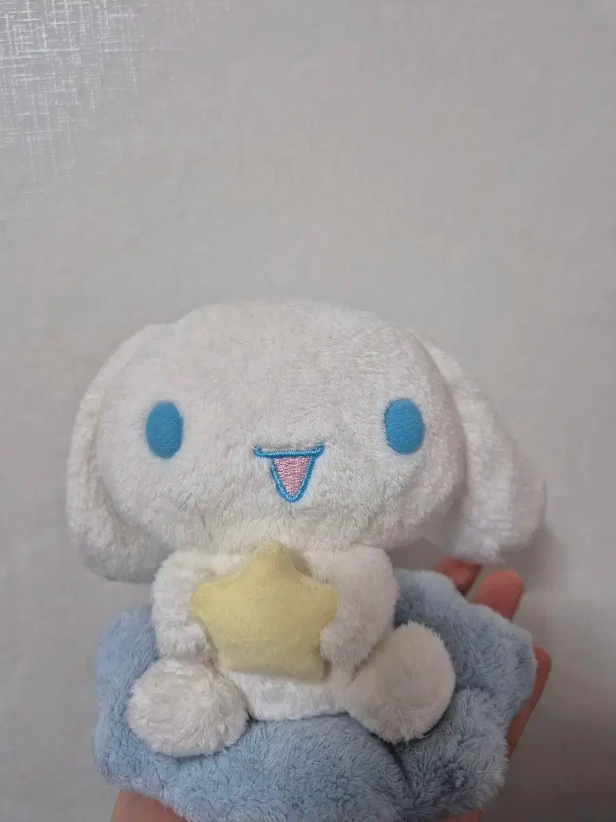 サンリオ 雲 焦げた シナモンロール 人形 バンクテム