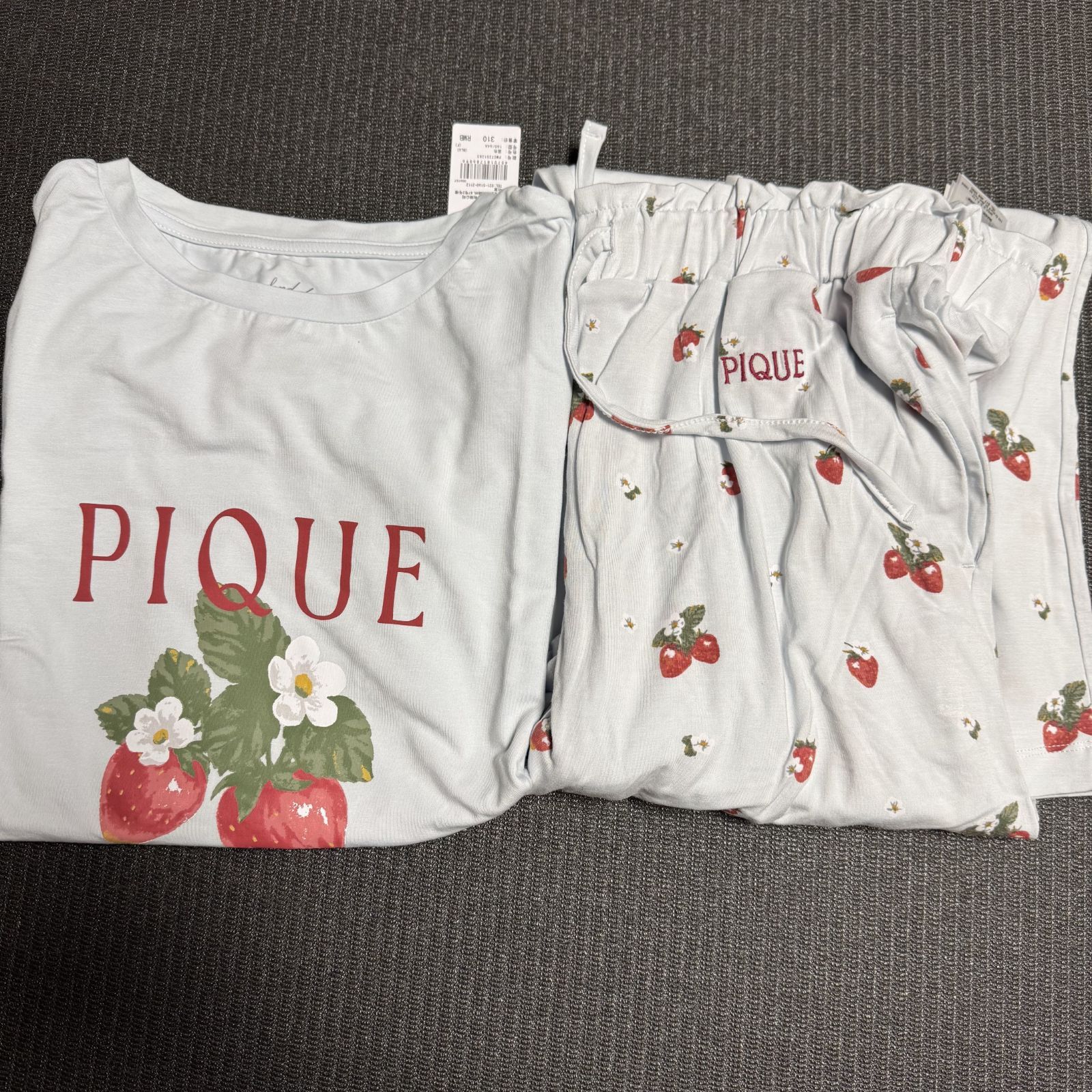 いちごワンポイントTシャツ-ロングパンツ ブルー