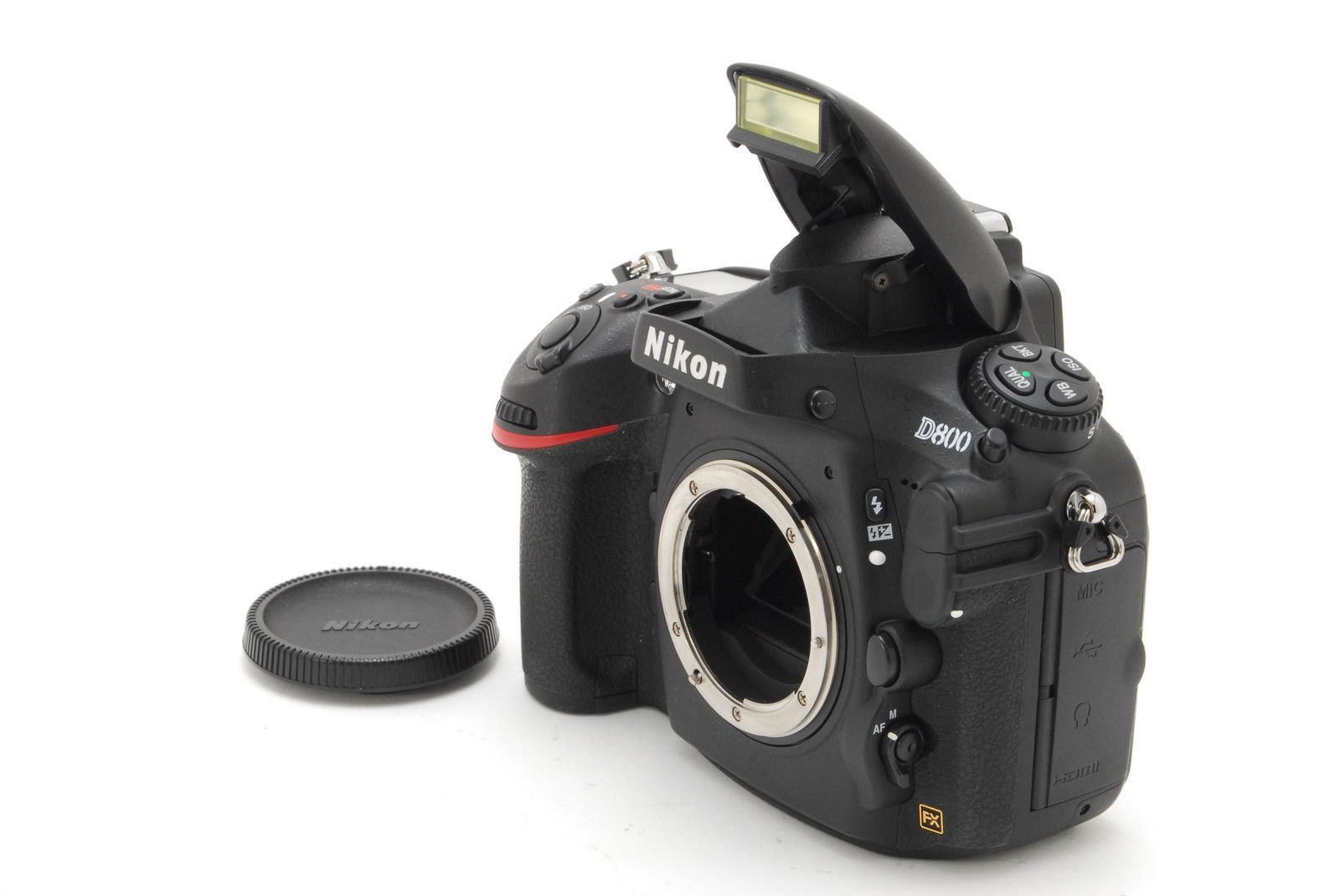 D800