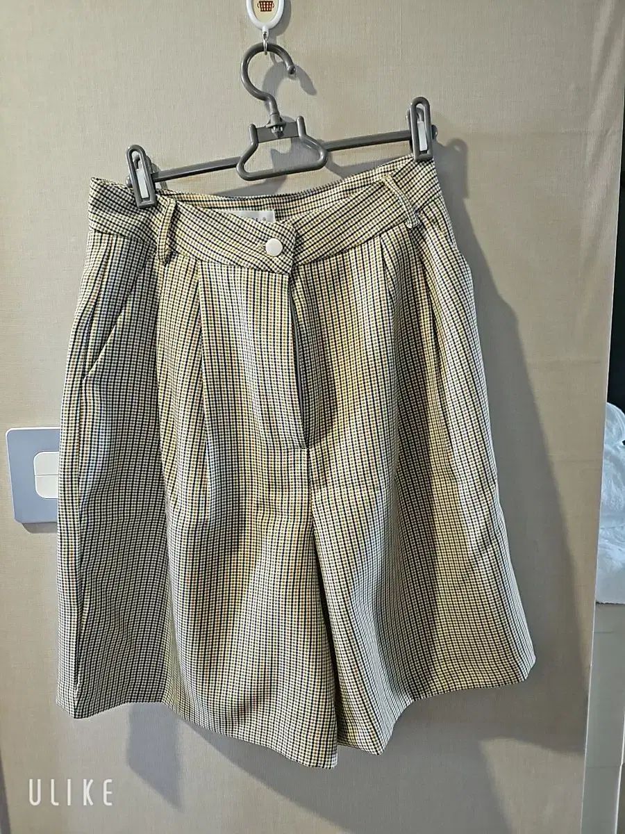 ジーフォア ゴルフ G/FORE GOLF Mサイズ ハーフパンツ カーキ ジーフォア ゴルフ G/FORE GOLF Mサイズ ハーフパンツ カーキ ゴルフ G