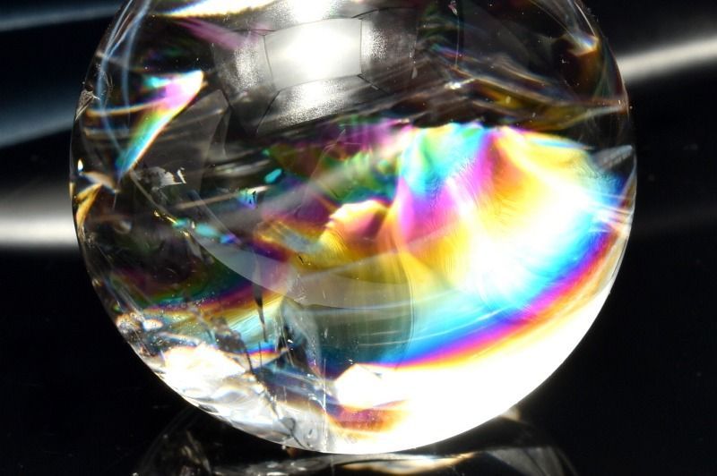 1点物】虹入り レインボー水晶 34mm 丸玉(台座付き) スフィア