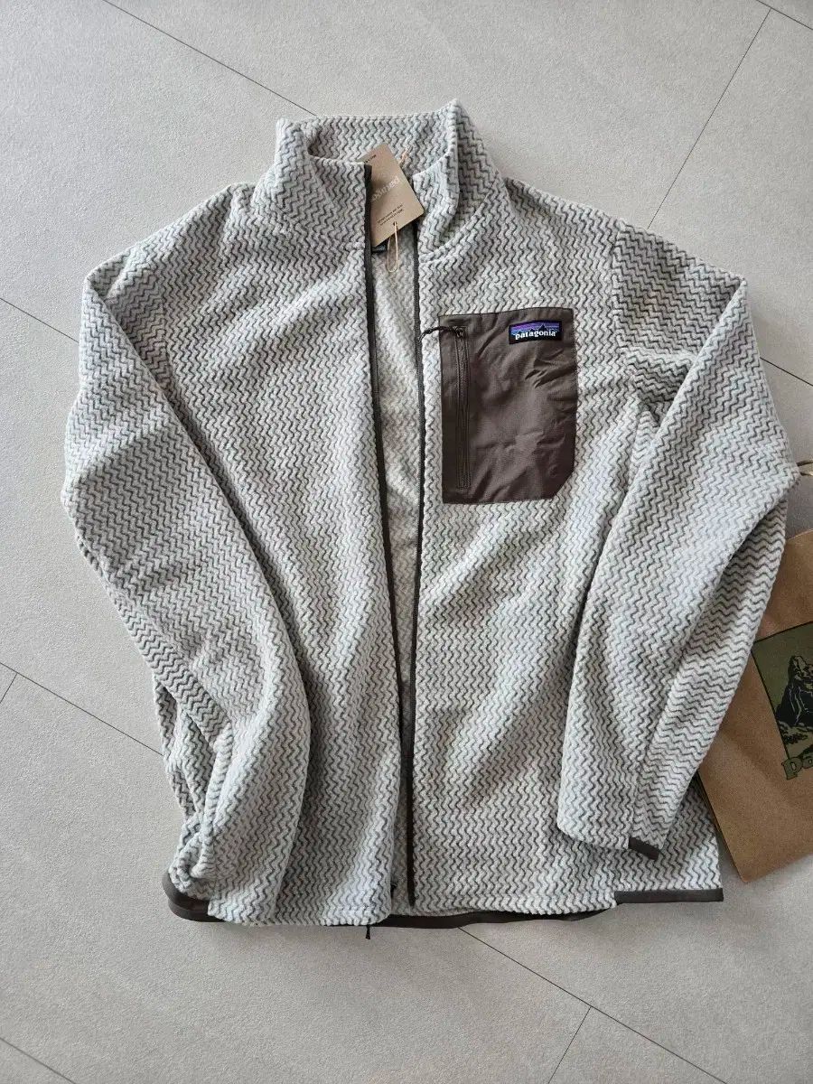 パタゴニア メンズ R1 エア ジップアップ M