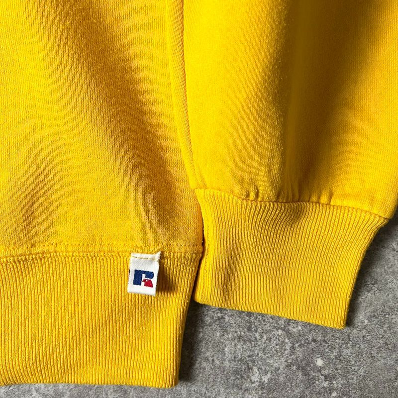 【USA製】90s Russell カレッジ スウェット 黄色 ビンテージ USA製】90s Russell カレッジ スウェット 黄色 ビンテージ 90s USA製