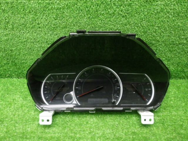トヨタ　ZRR85　ヴォクシー　スピードメーター　48001キロ　210602038