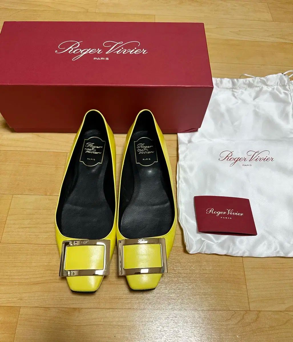 ロジェヴィヴィエ　トランペットバレエシューズ　37.5 ロジェヴィヴィエ トランペットバレエシューズ 37.5 美品 ロジェ