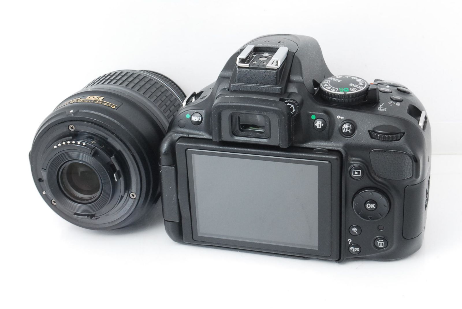 充電器付きSONY α100 (DSLR-A100) 充電器付きSONY α100 (DSLR-A100)（SONY DSLR-A100 デジタル一眼