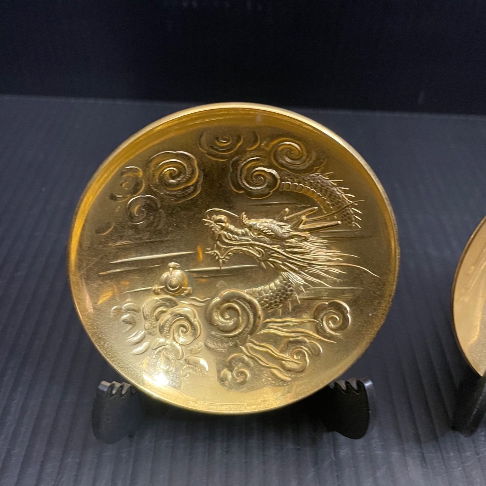 24KGP 金杯 飾り盃 酒器 5枚セット 台座付き - メルカリ