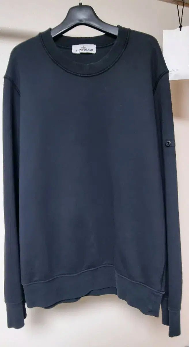 【雷市場（ポンジャン）商品韓国直送】 正規品 STONE ISLAND(ストーンアイランド) パーカー 黒 XL