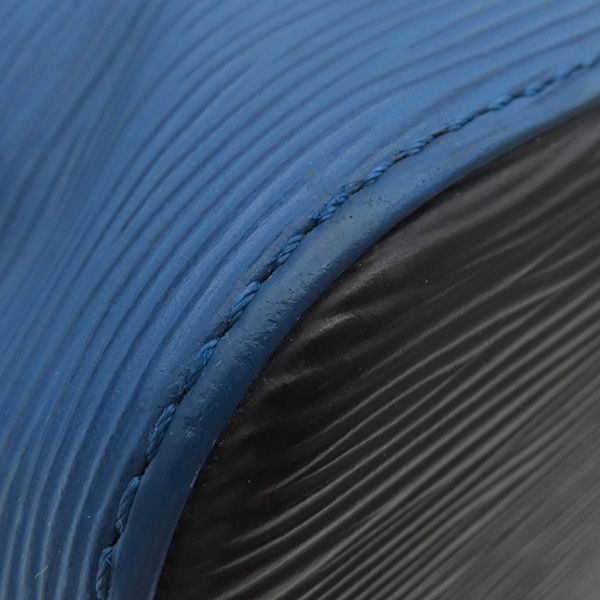 ルイヴィトン LOUIS VUITTON ショルダーバッグ プチノエ エピレザー  