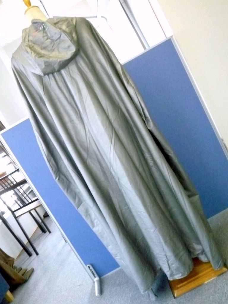 参考47250円 ヨサ YOSA チタンエッジケープ フード付 チタニウム