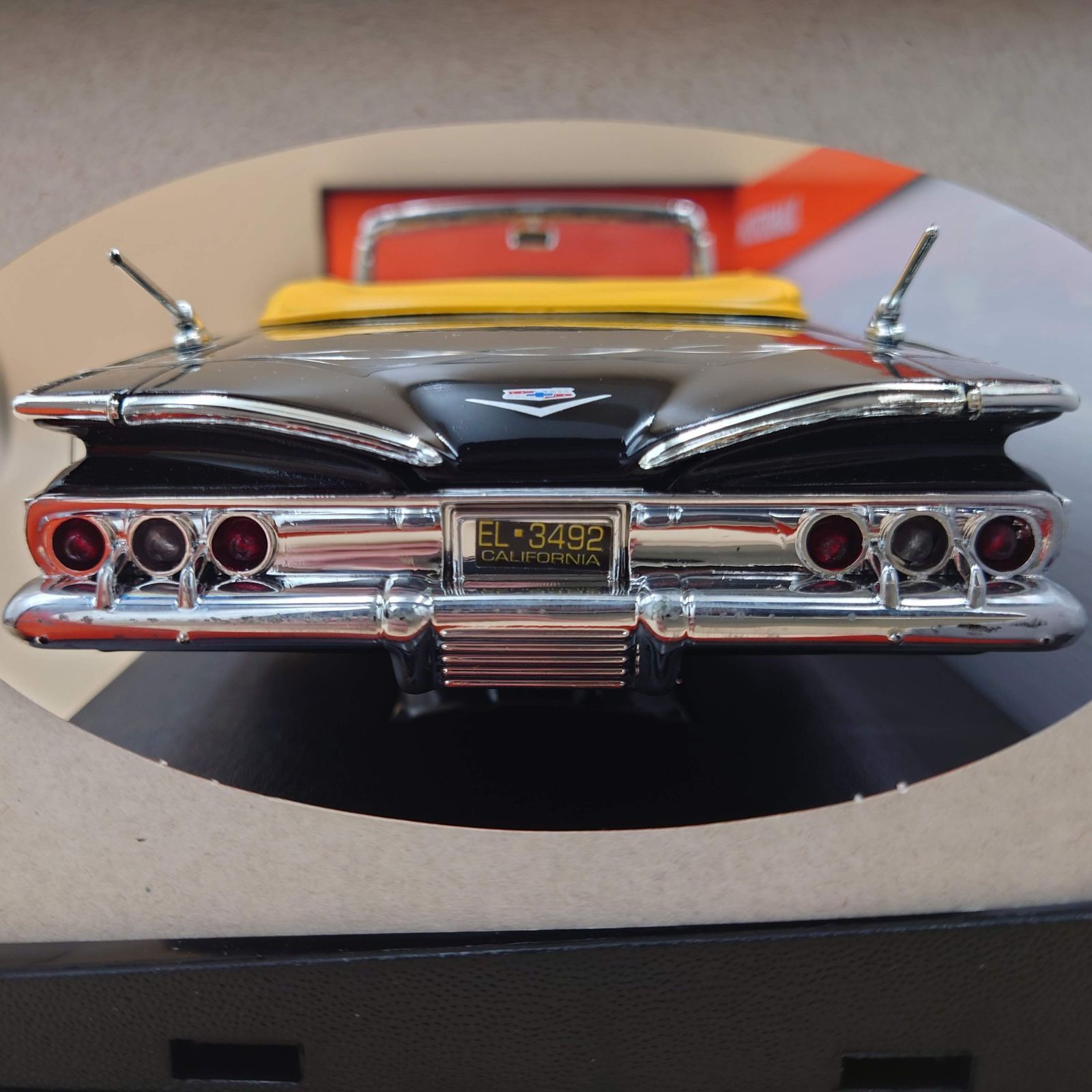1/18 シェビーインパラ 1960 ブラック/フレーム 1960 MM製 1/18 シェビーインパラ 1960 ブラック/フレーム Chevy Impala