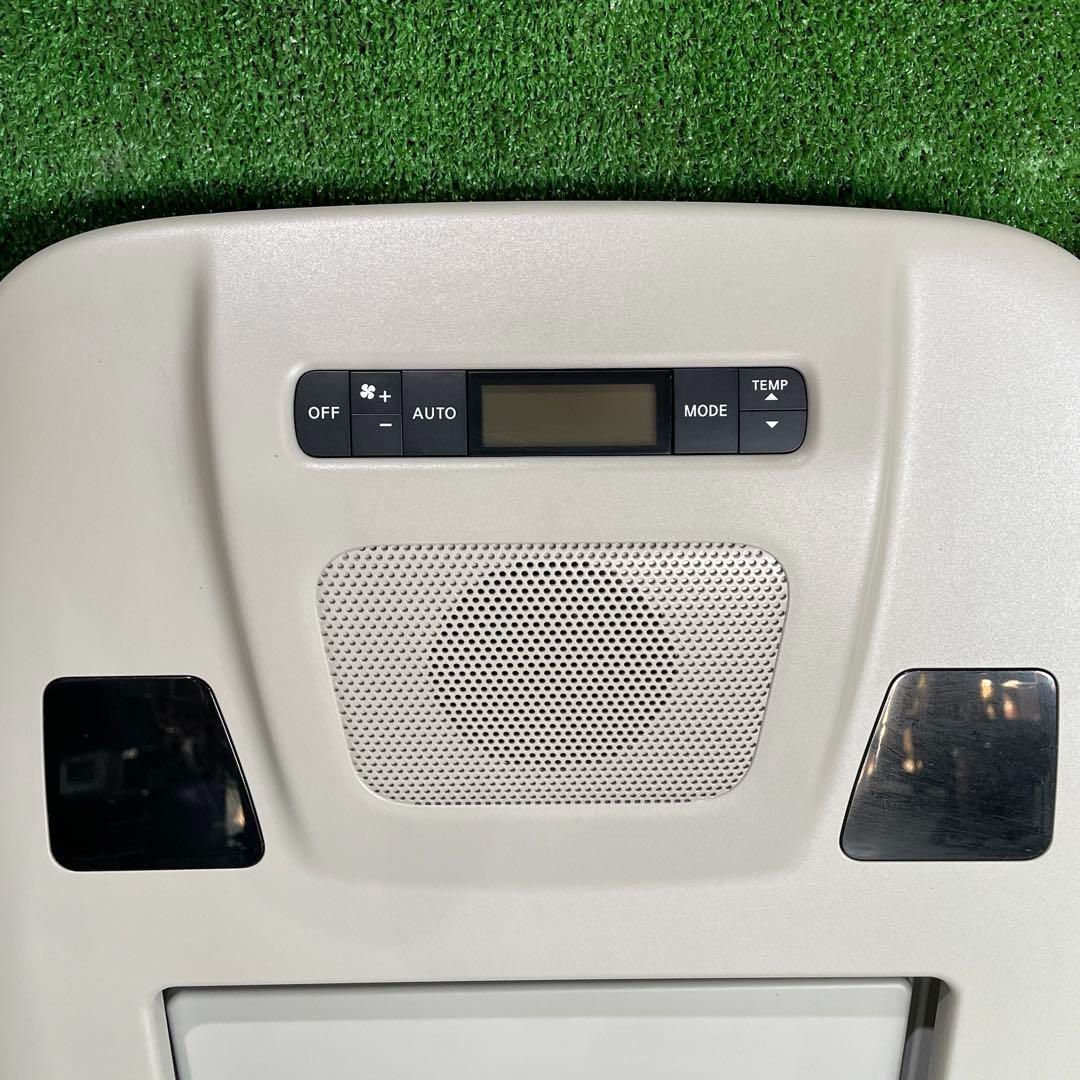 純正フリップダウンモニター