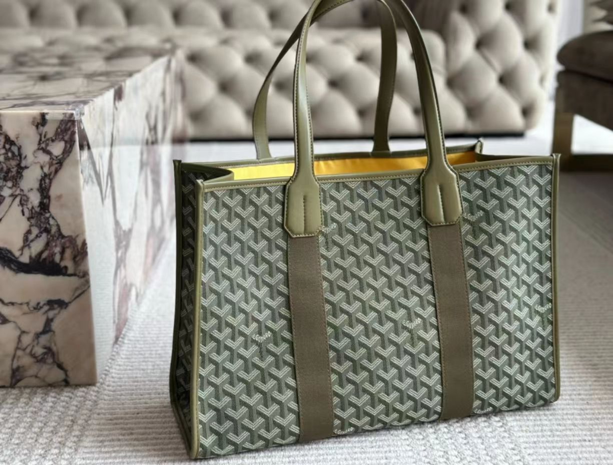 goyard トートバッグ