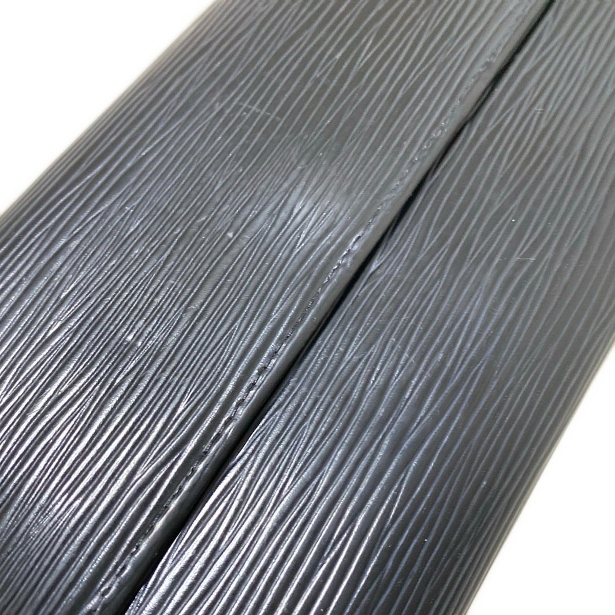 ポシェットポルトモネクレディ M63572