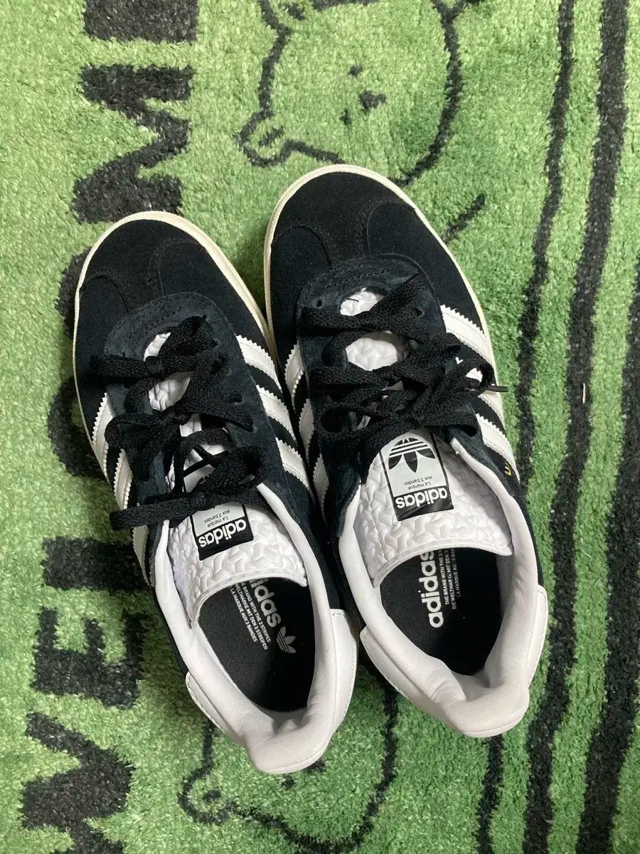 adidas アディダス ガゼル ボールド 220