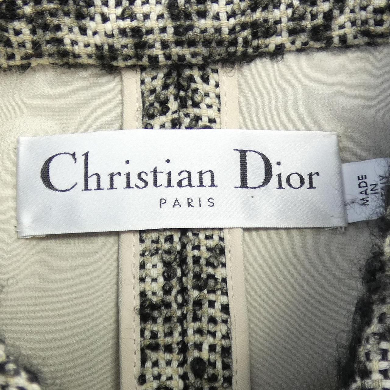 DIOR