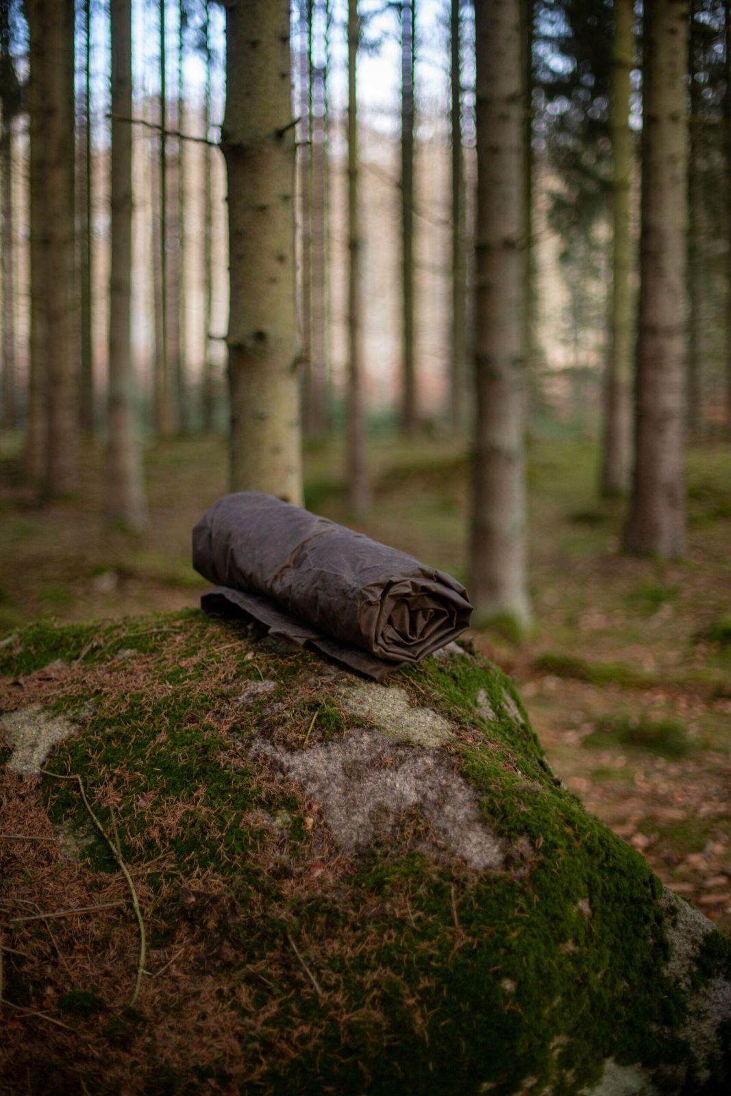 ブッシュクラフトスペイン】オイルスキン＆ウール グラウンドシート