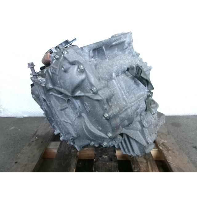 DAA-ZVW50 オートマCVTミッション