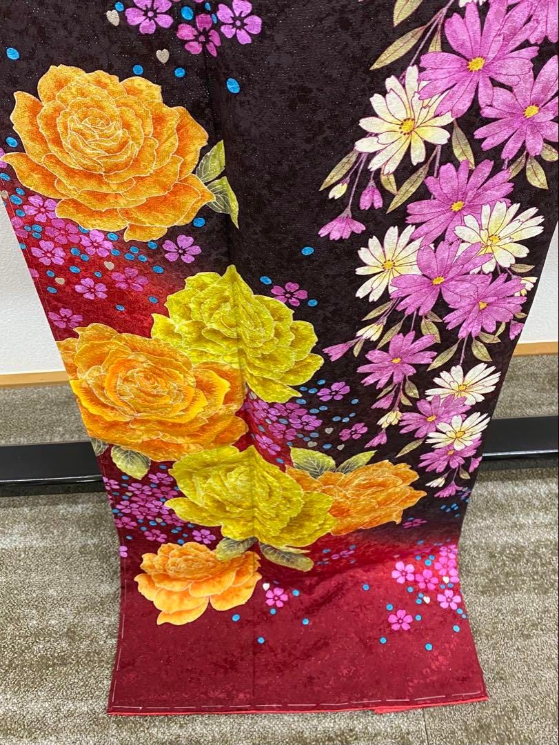 振袖 豪華 銀通し 刺繍 金彩 紋意匠 身丈172cm 躾糸付き - メルカリ