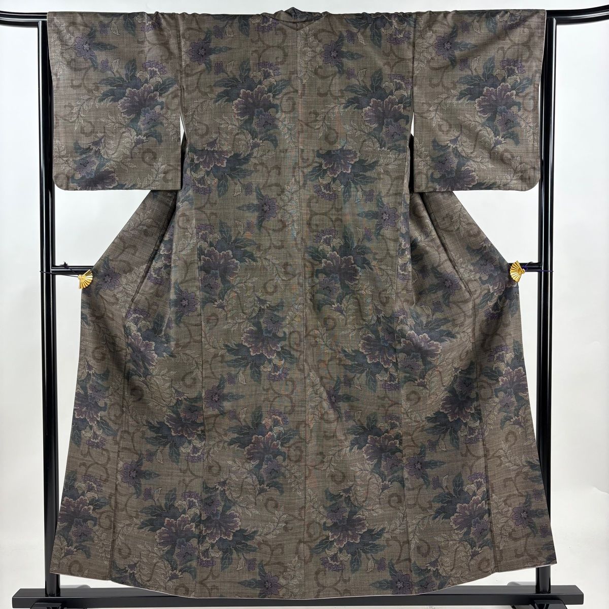 紬 身丈155cm 裄丈65cm M 袷 草花 唐草 焦茶色 正絹 秀品