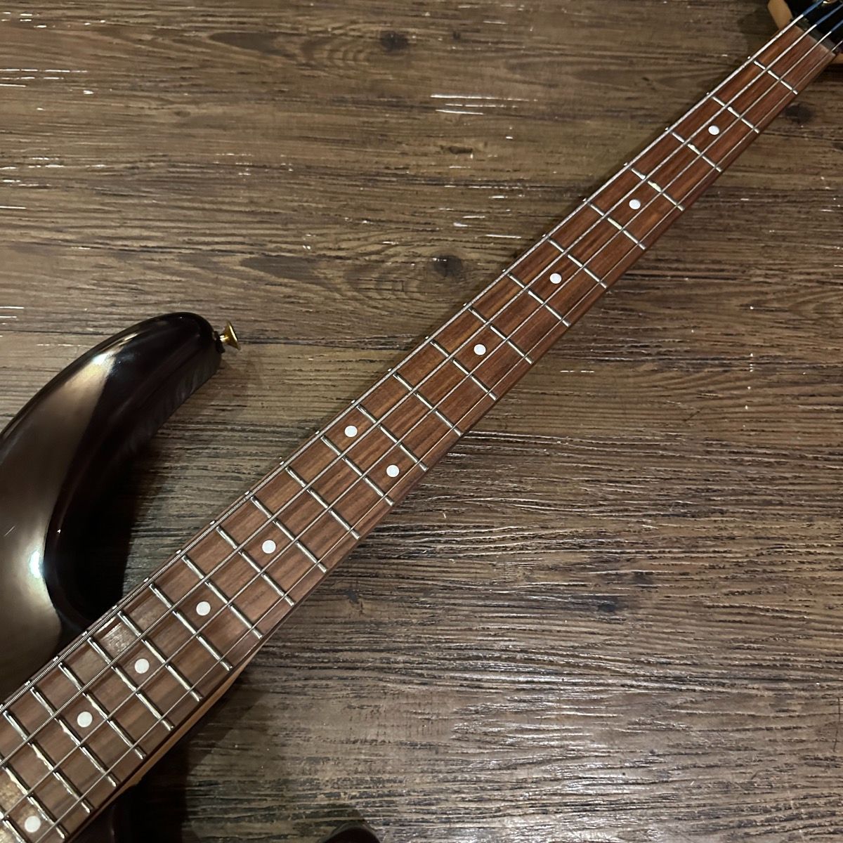 Charvette by Charvel　エレキベース Charvel by Jackson CSB-70 Electric bass アクティブ ジャクソン