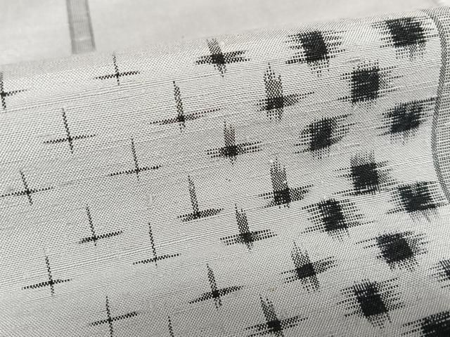 平和屋着物●上質な紬　十字絣　正絹　逸品　AAAU8475zg 平和屋着物○上質な紬 十字絣 正絹 逸品 AAAU8475zg - メルカリ