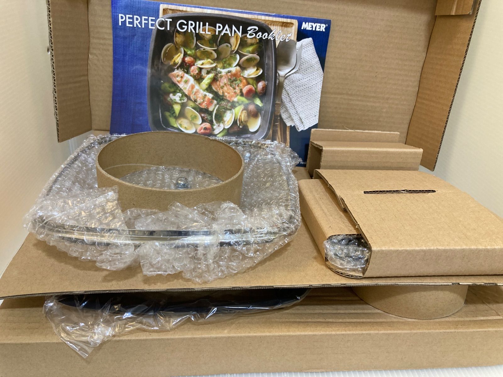 MEYER PERFECT GRILL PAN with GLASS LID 24cm - メルカリ