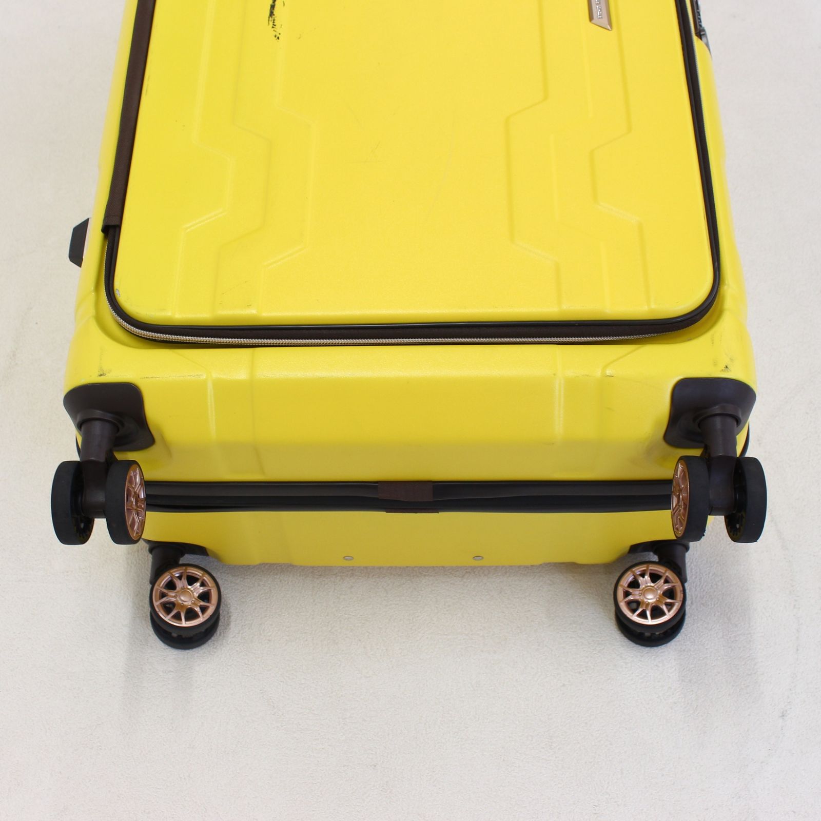 LEGEND WALKER イエロー キャリーケース 37L 楽天市場】レジェンドウォーカー（カラーイエロー）（スーツ