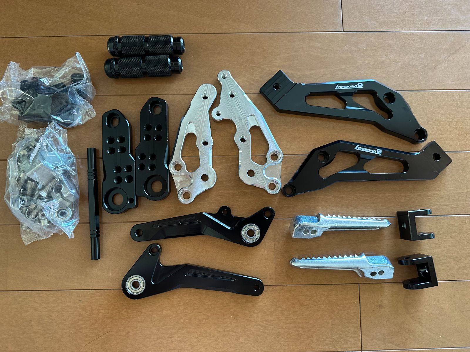 アルミビレット削り出し バックステップ