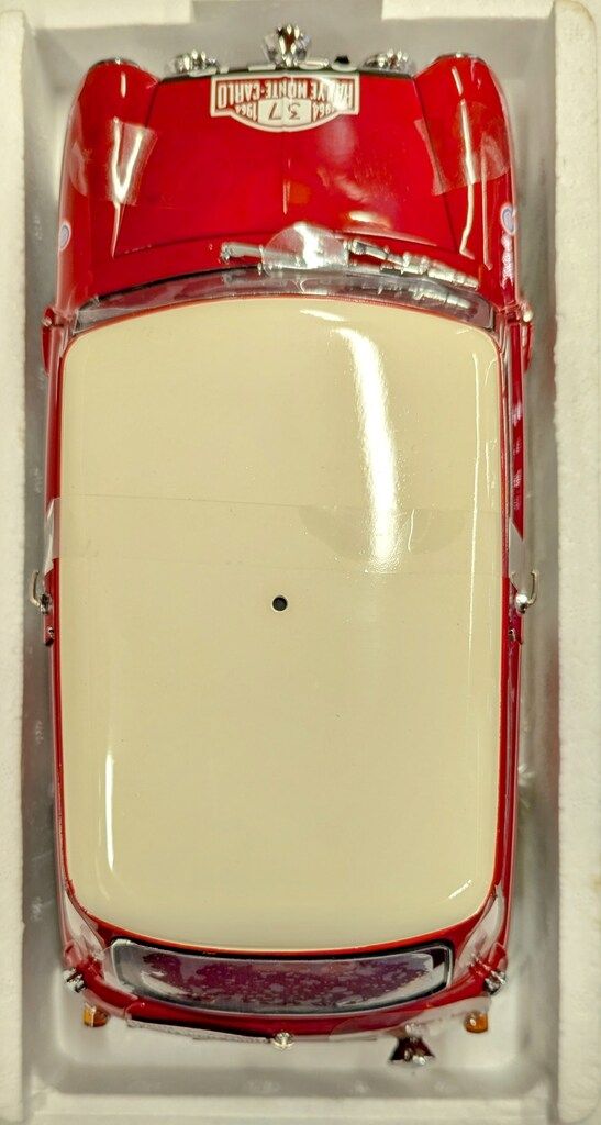 1/43 ミニ クーパー S 1964年 ラリーモンテカルロ 優勝 #37 Ixo 1:43 モーリスミニクーパー＃37モンテカルロラリー1964 分