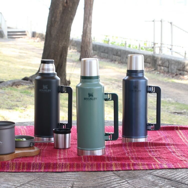 スタンレー クラシック 真空ボトル 1.9L STANLEY Legendary Classic
