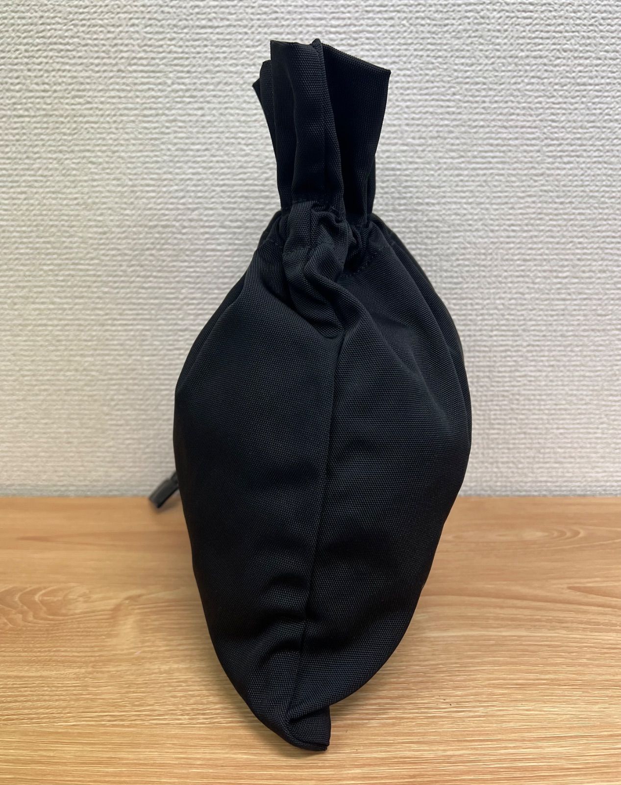 グッチ 巾着ナイロンバック