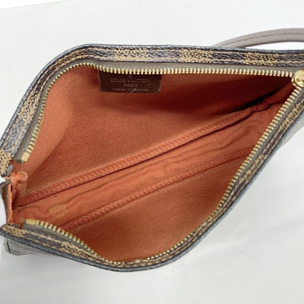 ダミエ ナヴォナ