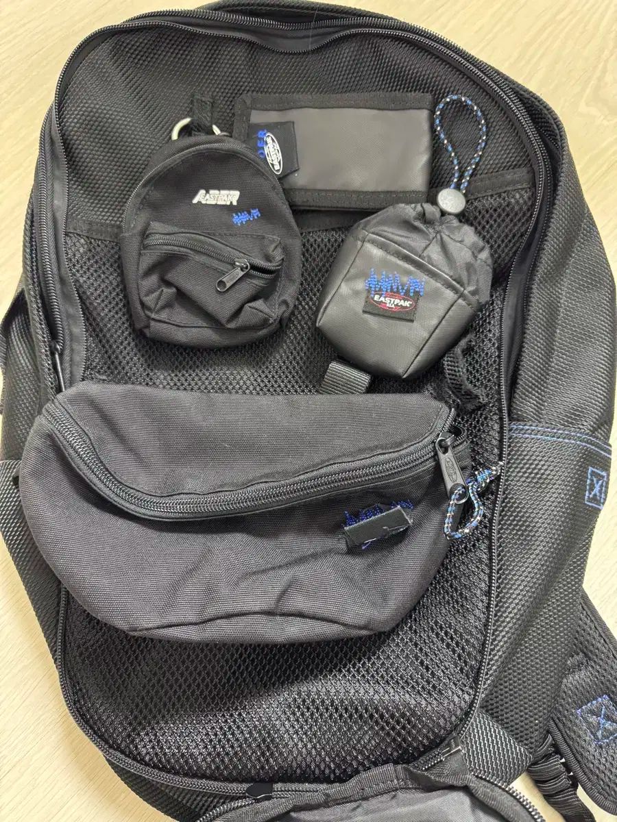 ADERERROR アーダーエラー EASTPAK イーストパック スリングバッグ